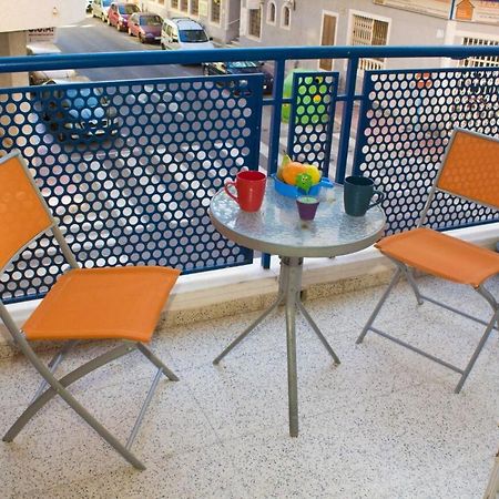 Apartamento En Torrevieja A 50M Playa Екстериор снимка