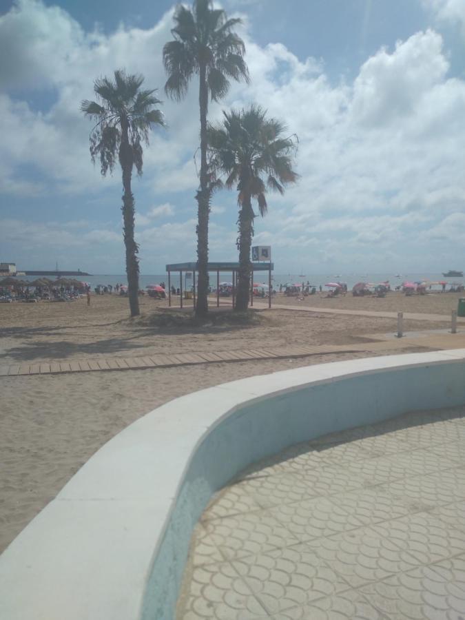 Apartamento En Torrevieja A 50M Playa Екстериор снимка