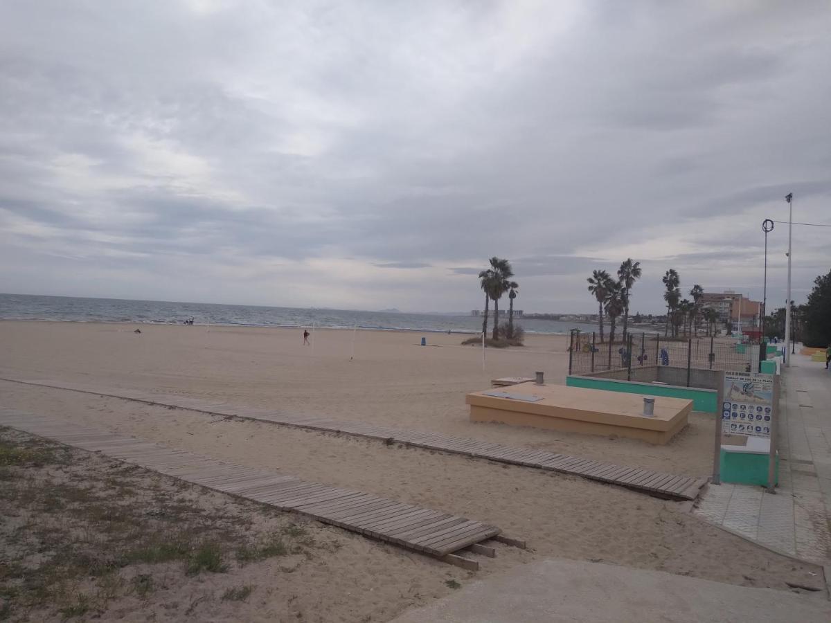 Apartamento En Torrevieja A 50M Playa Екстериор снимка